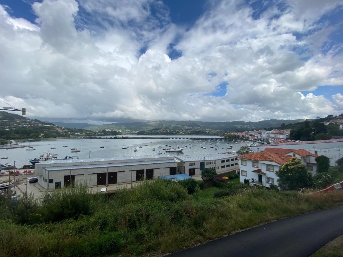 Apartamento Centrico Con Vistas Y Cerca De Playa Puentedeume Kültér fotó